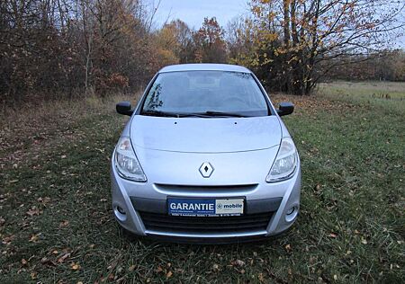Renault Clio Expression * 1,2 * Scheckheft
