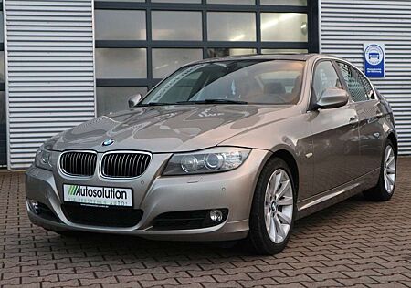 BMW 330 i *XENON*SCHIEBEDACH*KEYLESS*NAVI-PROF.*PDC*