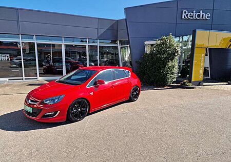 Opel Astra Exklusive 1,4 OPC-LINE+NAV+SHZ+PDC Klima Navi