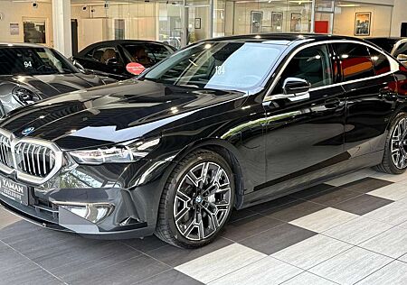 BMW 550 e xDrive*Pano*H&K*Sitzbelüftung*Iconic Glow