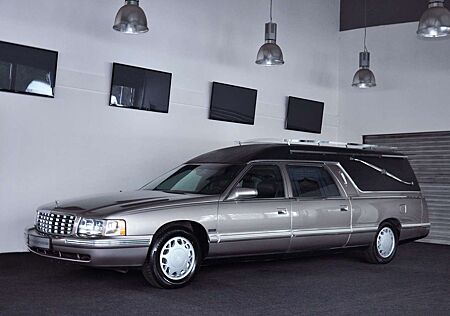 Cadillac Deville V8 ! Leichenwagen ! Erst 066.071 km !