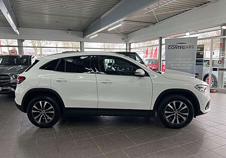 Mercedes-Benz GLA 250 e Style LED HIGH+Smartphone+PARK PAKET