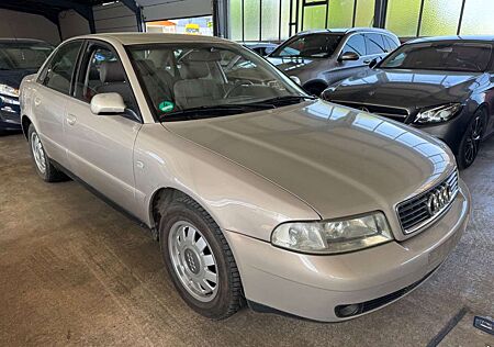 Audi A4 1.6**Rentnerfahrzeug**TÜV/AU Neu+AHK**