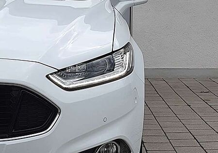 Ford Mondeo 2,0TDCi/Bi-Tu/Aut./Pano/LED/Kam./Titanium