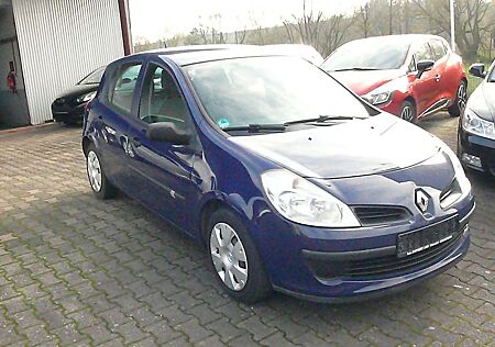 Renault Clio Expression TÜV 02.2026