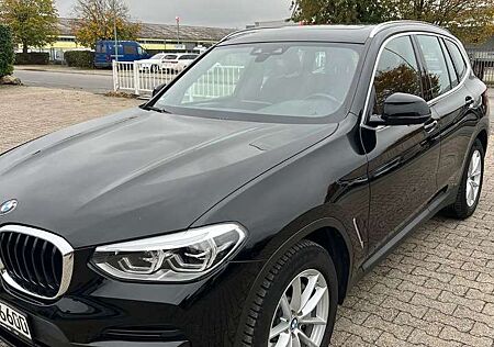 BMW X3 xDrive30d ADVANTAGE+PANO+LED