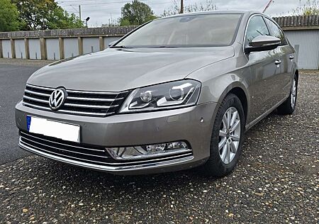 VW Passat Volkswagen 2.0 TDI DSG BlueMotion Technology Highline