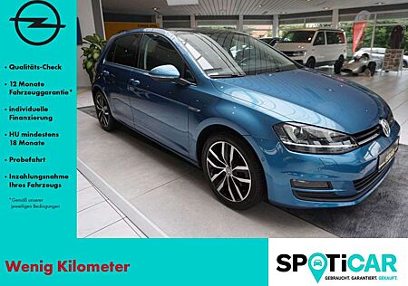 VW Golf Volkswagen VII Lim. Cup BI-XENON, PANORAMADACH, PDC,