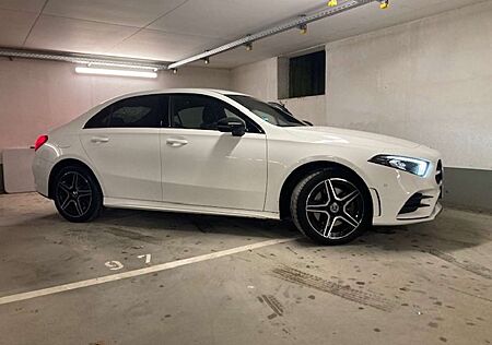 Mercedes-Benz 250 Limousine