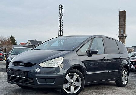 Ford S-Max Titanium/NAVI/7 SITZER