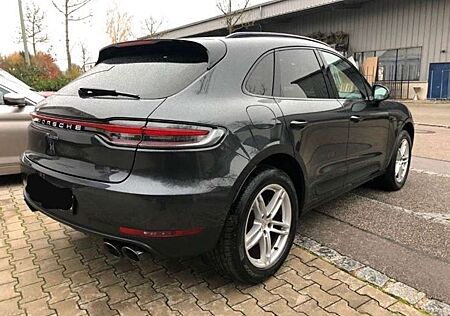 Porsche Macan PDK