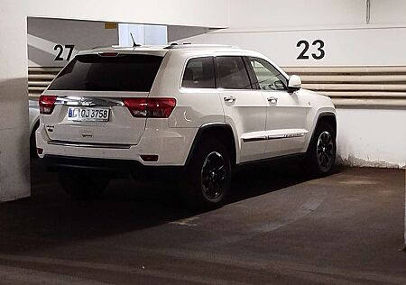 Jeep Cherokee Jeep Cherokee/Panoramadach/Vollleder schwarz/Allwe