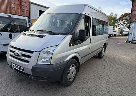 Ford Transit Bus modell 140