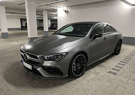 Mercedes-Benz CLA 35 AMG 4Matic Speedshift 7G-DCT