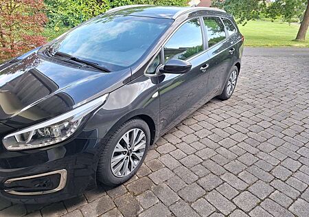 Kia XCeed Ceed SW / cee'd SW Ceed 1.6 CRDi 136 ISG SW Dream-Team Edition