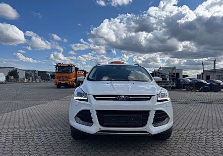 Ford Kuga gebraucht kaufen Ford Kuga Titanium