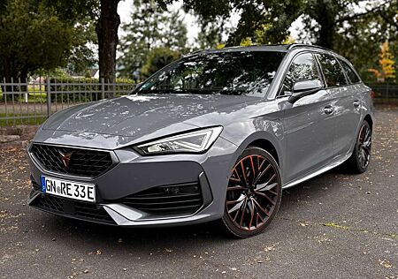 Cupra Leon Sportstourer 245 PS / HYBRID /DSG /NAVI/PANO