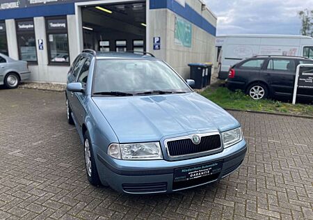 Skoda Octavia Combi Tour 1.Hand+Klima+Service Neu