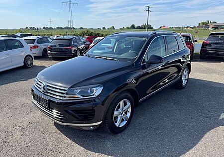 VW Touareg Volkswagen V6 TDI Terrain Tech 4Motion Leder ACC