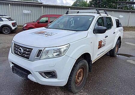 Nissan NP300 Visia Double Cab 4x4