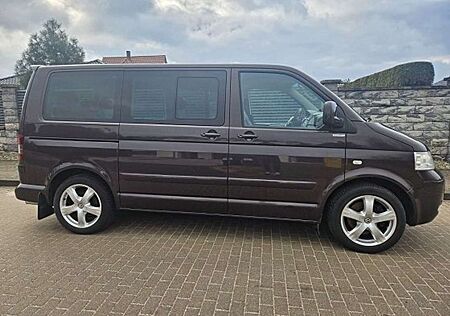 VW T5 Transporter Volkswagen Transporter T5 TDI