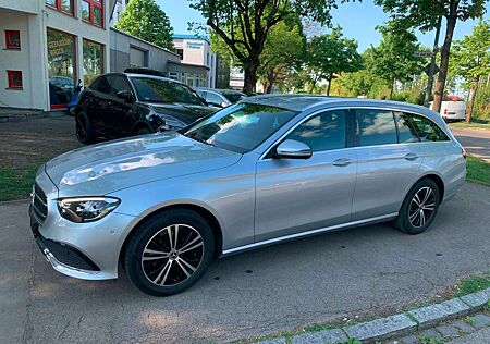 Mercedes-Benz E 220 T d*Avantgarde*MBUX*