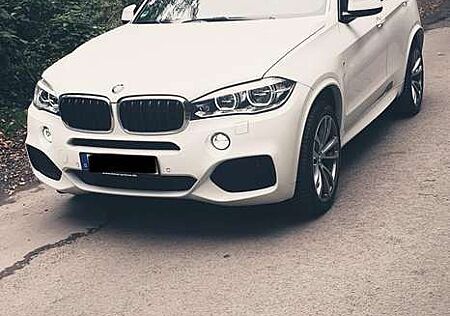 BMW X5 XDrive30d | 258PS | Panorama |Vollauststung