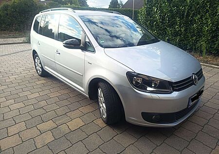 VW Touran Volkswagen 1.2 TSI BlueMotion Technology MATCH