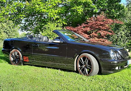 Mercedes-Benz CLK 200 CLK-Klasse Cabrio Kompressor Avantgarde