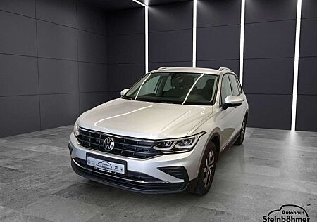 VW Tiguan Volkswagen Active 2.0TDI DSG LED-Matrix NAV AHK ACC