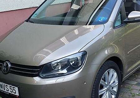 VW Touran Volkswagen 1.6 TDI DPF DSG Life