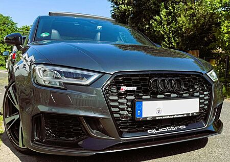 Audi RS3 Limousine S tronic