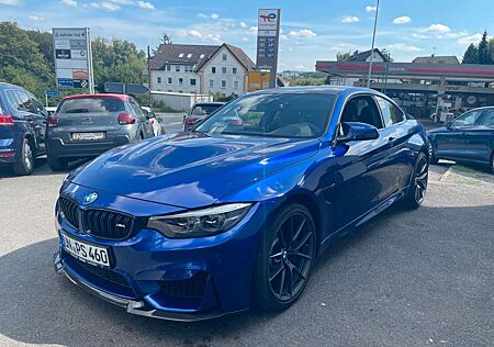 BMW M4 CS