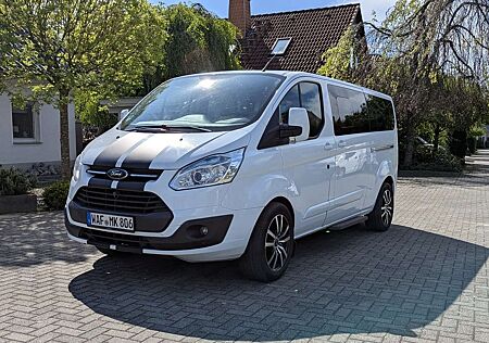 Ford Tourneo Custom 300 L2H1 VA Titanium (2,2 L / lang)