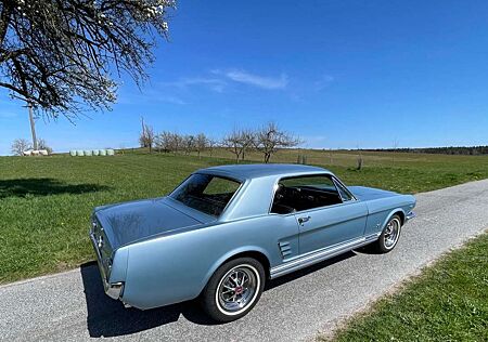 Ford Mustang Original V8, Automatik