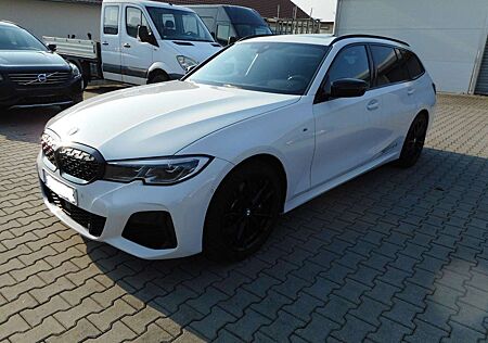 BMW 340 xDrive HUD Pano LED 1. Hand