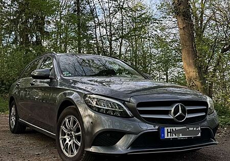 Mercedes-Benz C 180 d T 9G-TRONIC