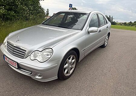Mercedes-Benz C 180 Kompressor (203.046)