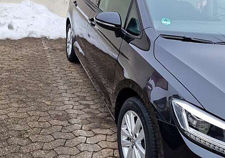 VW Touran Volkswagen 2.0 TDI SCR (BlueMotion Technology) DSG SOUND