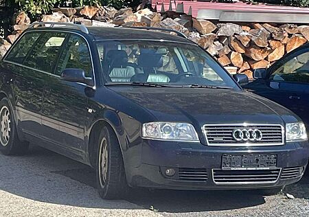 Audi A6 Avant 2.5 TDI quattro