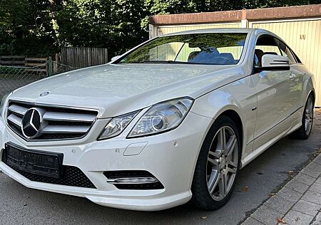 Mercedes-Benz E 350 E-Klasse Coupe CDI AMG Packet
