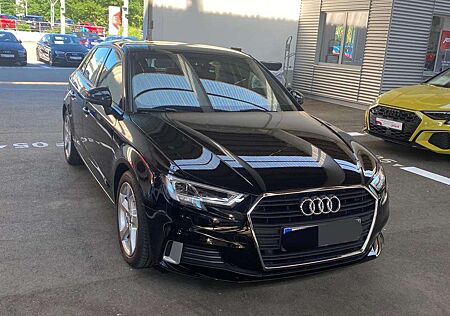 Audi A3 1.5 TFSI Sportback | Matrix-LED Lichtpaket