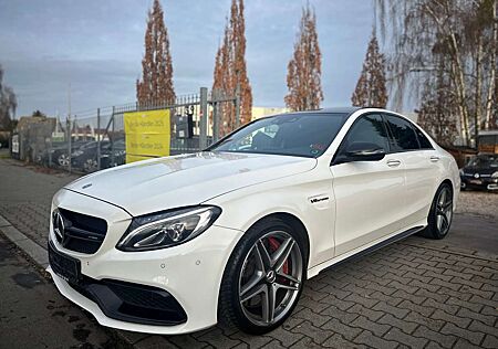 Mercedes-Benz C 63 AMG PER.-ABGASANLAGE.,BURMESTER,PANORAMA-DACH,HEAD-UP!