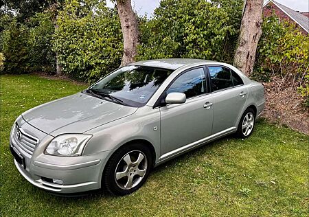Toyota Avensis 1.8 VVT-i Sol