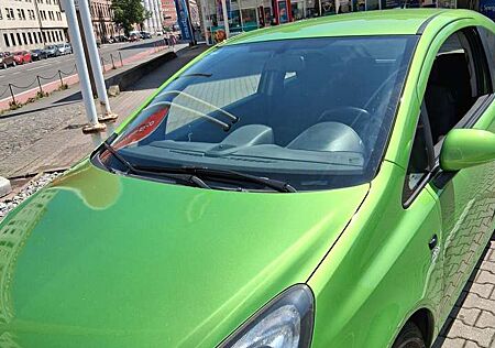 Opel Corsa 1.4 16V Active