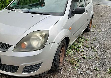 Ford Fiesta 1.3 Ghia