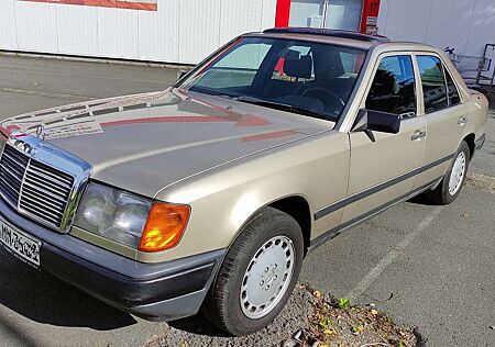 Mercedes-Benz E 260