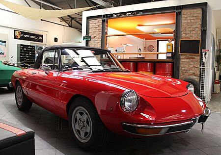 Alfa Romeo Spider Veloce 2000 Fastback