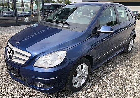 Mercedes-Benz B 170 Autotronic*AHK*Park-Assistent*Sitzheizung*2.Hand*