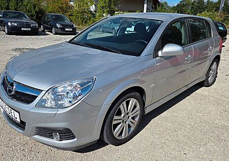 Opel Signum 1.9 CDTi Edition TÜV01/2027